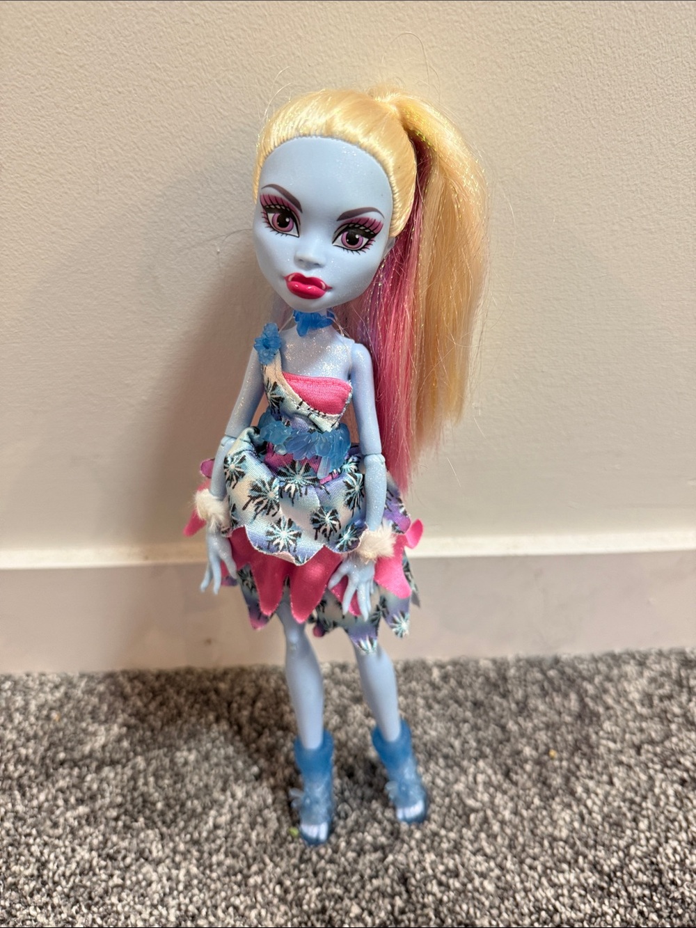 Monster High Abbey Bominable Dot Dead Gorgeous Doll